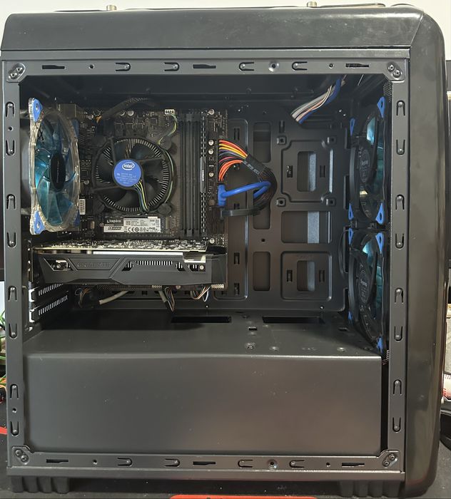 Pachet Gaming Pc+Monitor+Tastatura