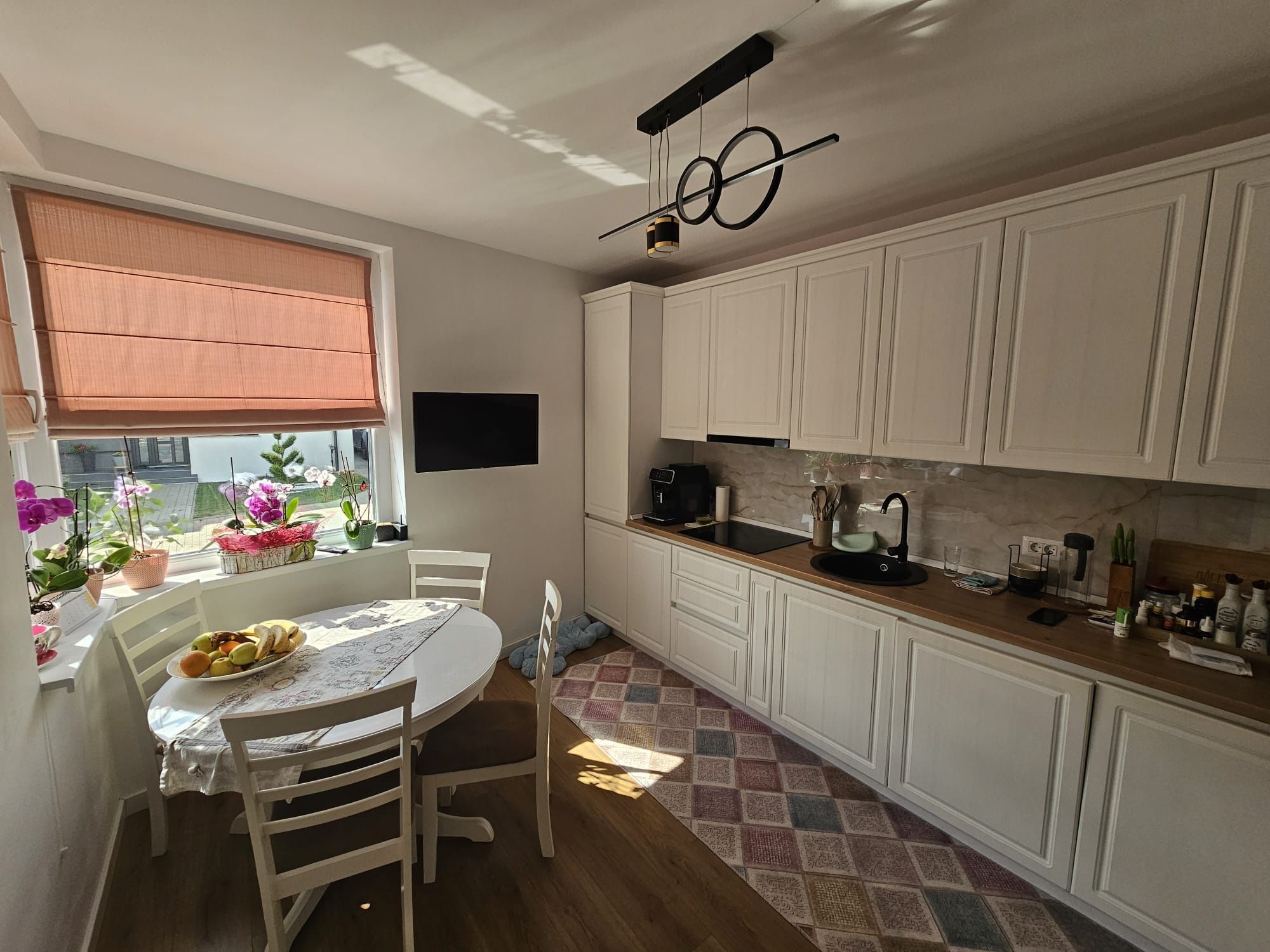 PF Vand Casa insiruita colt superba