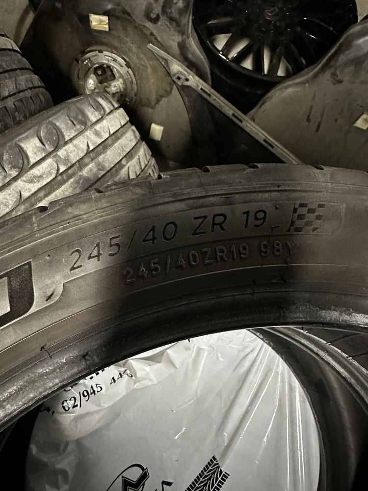 Гуми Michelin Pilot 245/40/19 Всесезонни