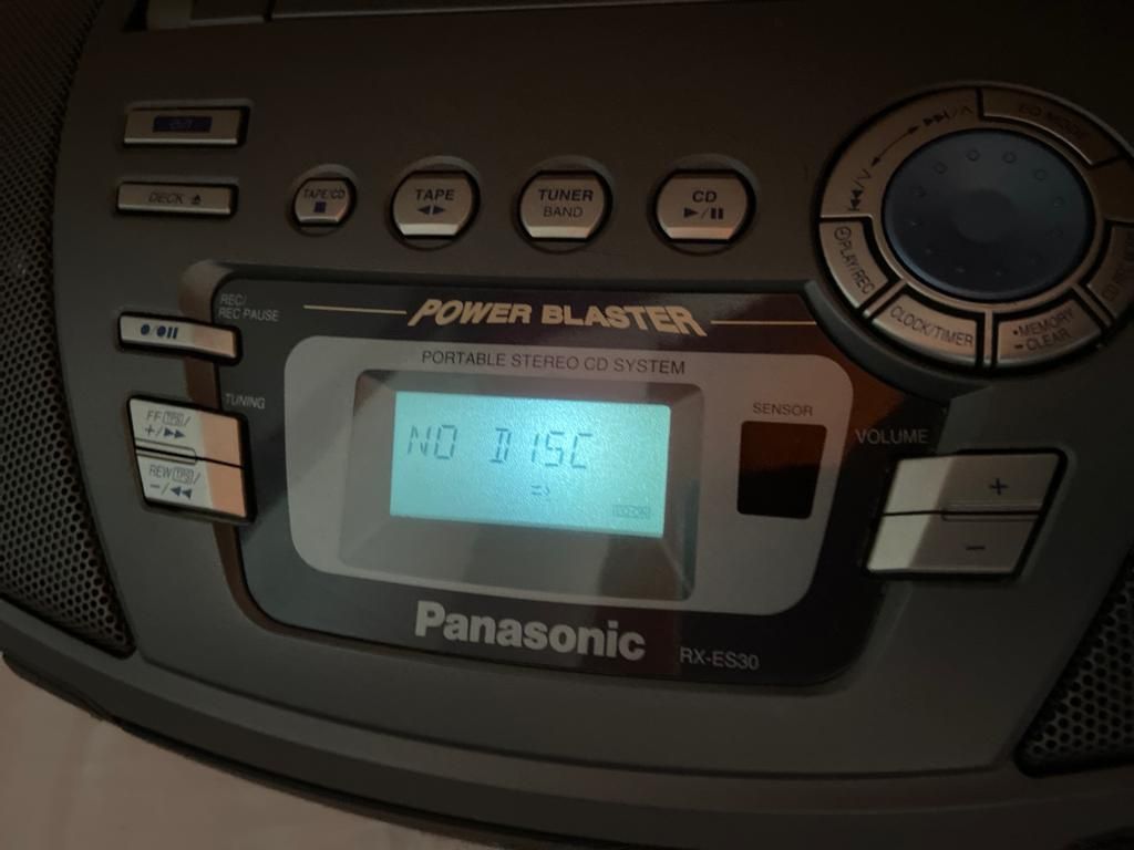 Aparat Radio-Cd,Panasonic, perfect funcțional, impecabil.