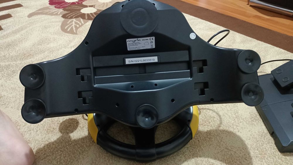 !URGENT!.     Volan gaming myria mg7400