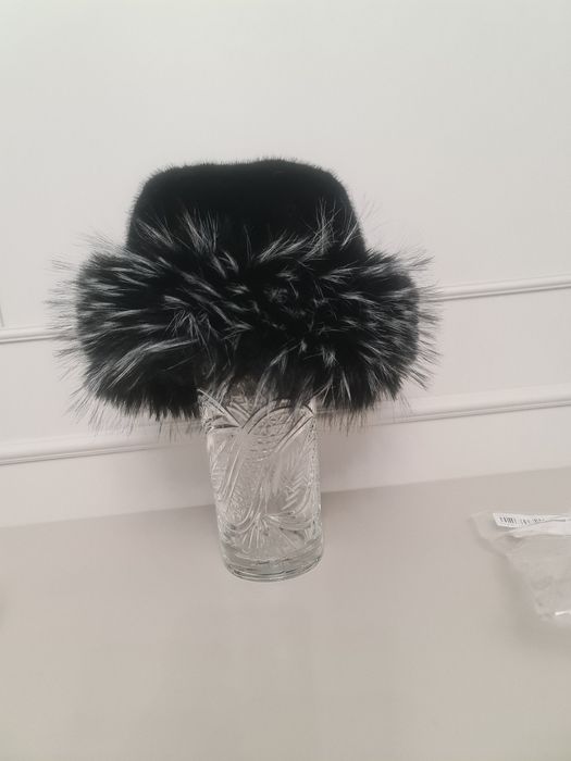 Продам меховые шапки