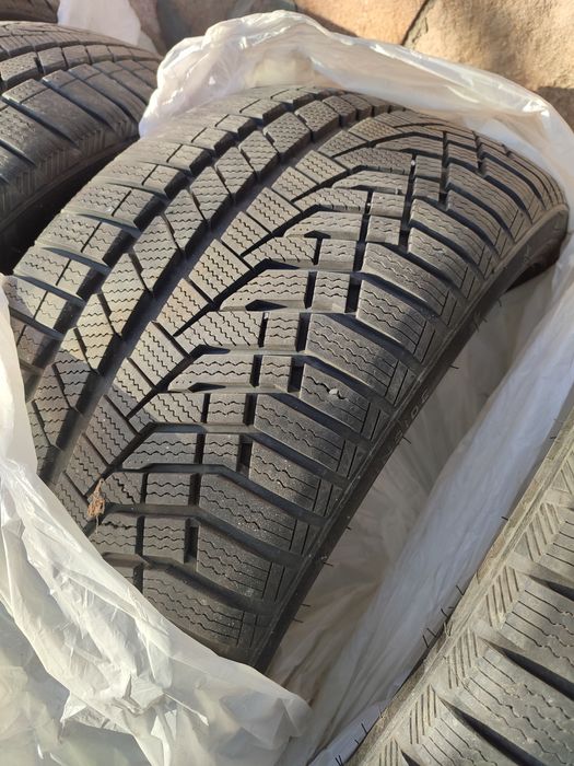 Зимние шины 255/40/19