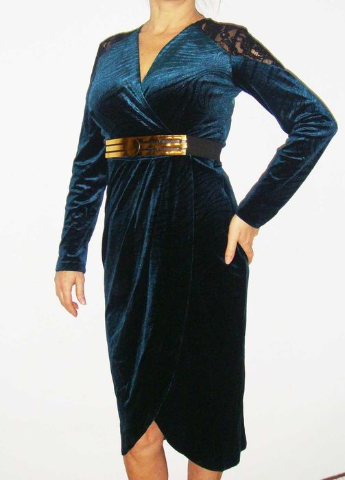 Rochie noua de seara midi, catifea verde cu dantela neagra S/M