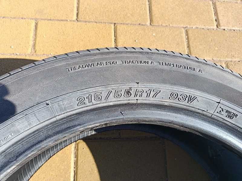 ОДНА шина 215/55 R17 - "Yokohama dB decibel E70" (Япония), летняя.