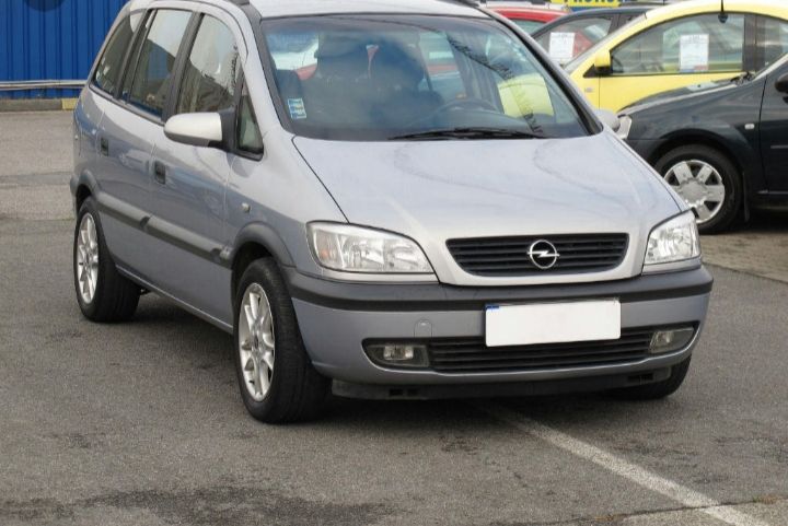 Opel Zafira1.8 I на части