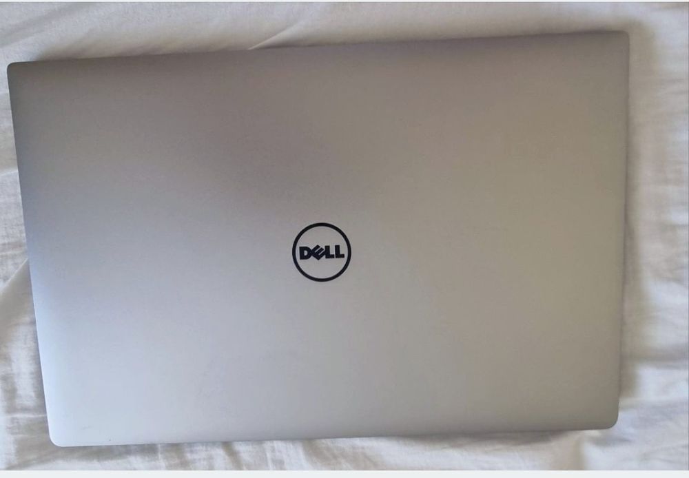Dell XPS 9560 i7 &nvidia 4gb