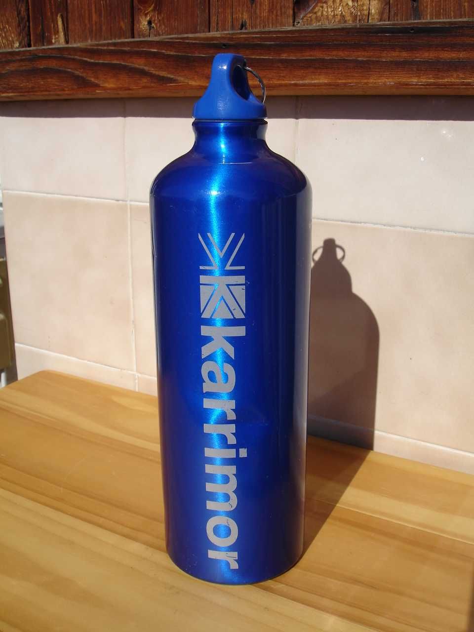 Алуминиева бутилка за вода