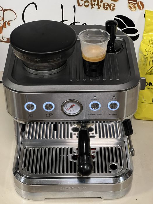 Кафемашина кафе автомат с вградена мелачка