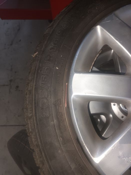 Vand jante Touareg r 18,vw r 16 si vw r 18