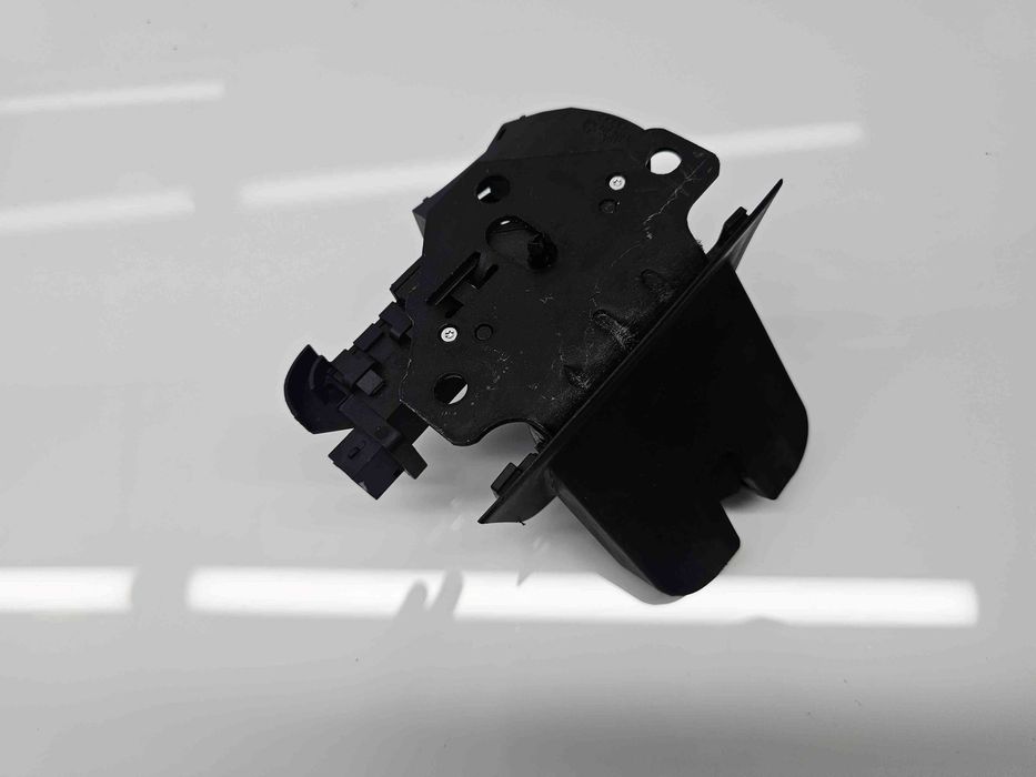 Broasca haion Audi Q7 (4LB) [Fabr 2006-2014] 8P4827505C