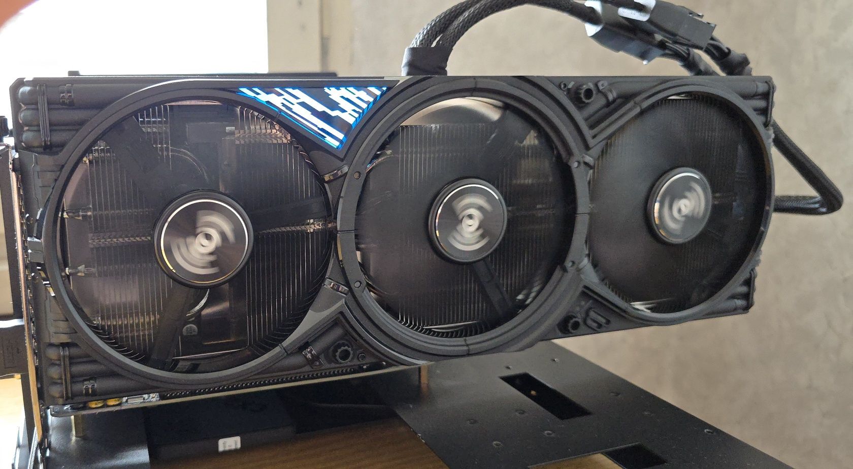 Видео карта Nvidia RTX 5070ti Palit Gaming Pro, 16GB GDDR7