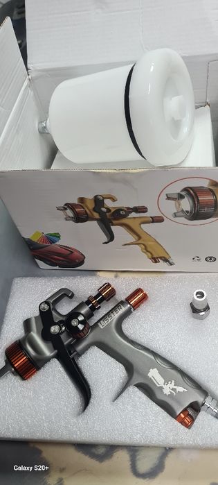 Vând pistol de vopsit nou