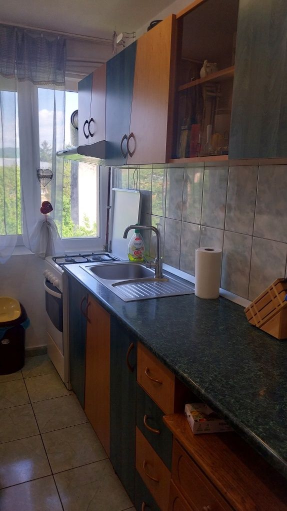Vand apartament cu 2 camere  zona Nord Rm.Valcea