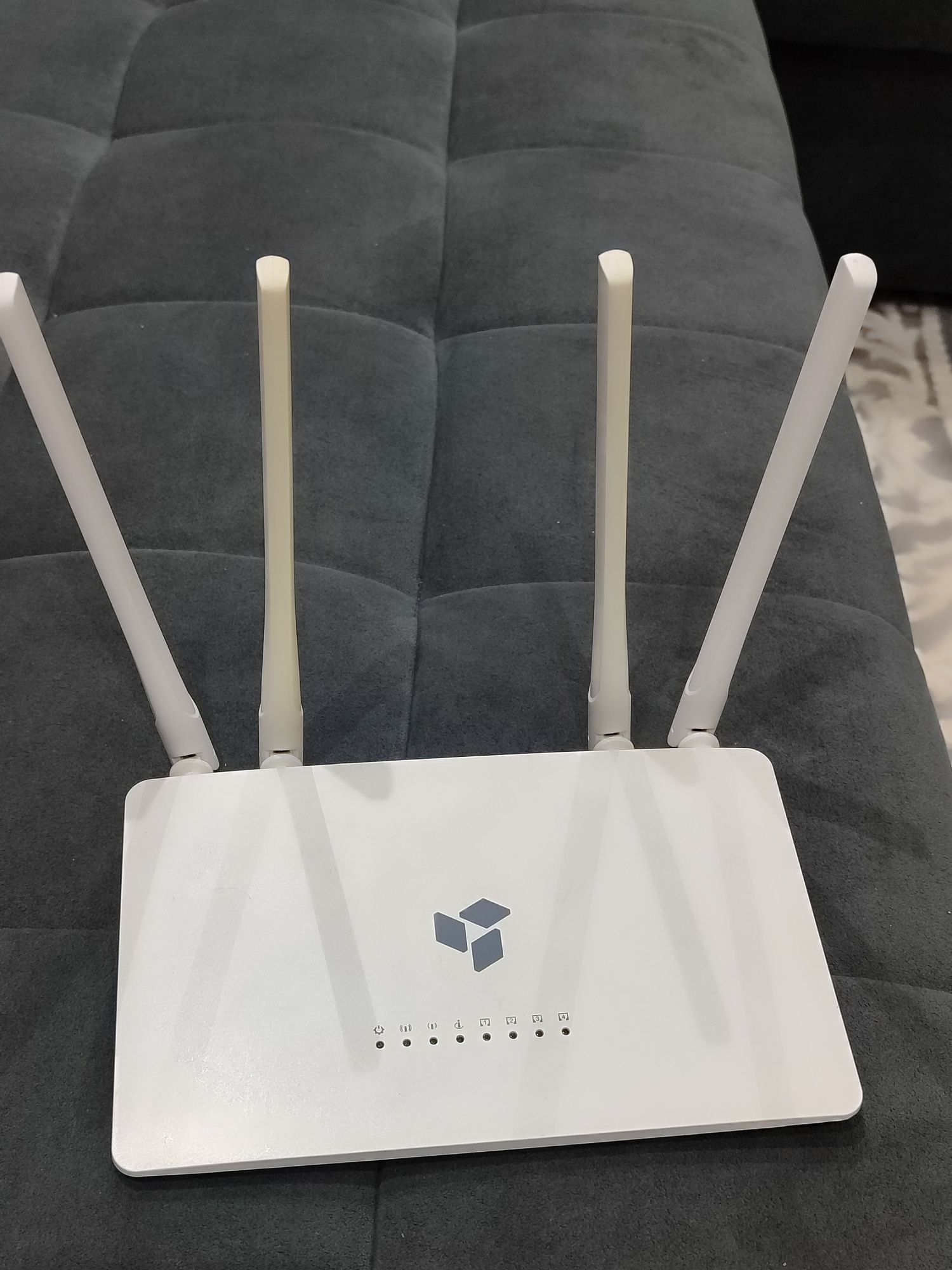 WI FI modem Sotiladi. Xolati Yangi
