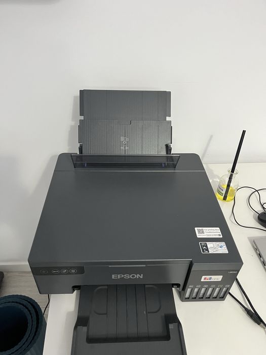 Imprimanta epson l8050 , taietor automat carti de vizita, ghilotina
