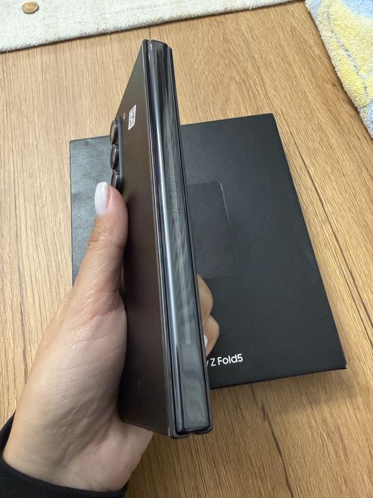 Samsung Z fold 5