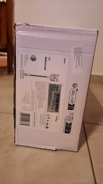 Прахосмукачка Dyson V8.