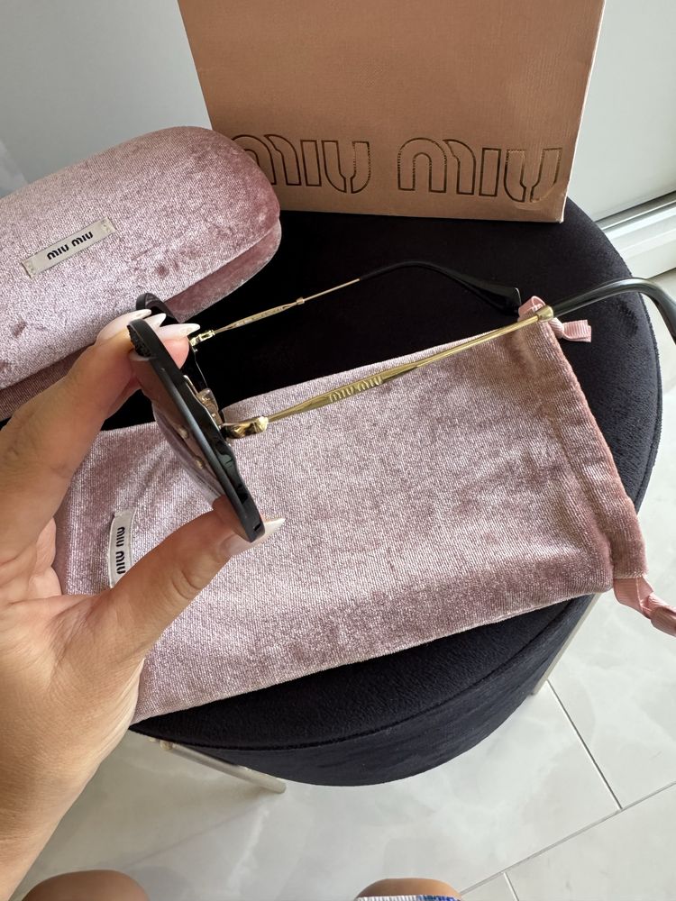 Слънчеви очила Miu Miu