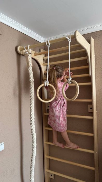 Шведская стенка турник