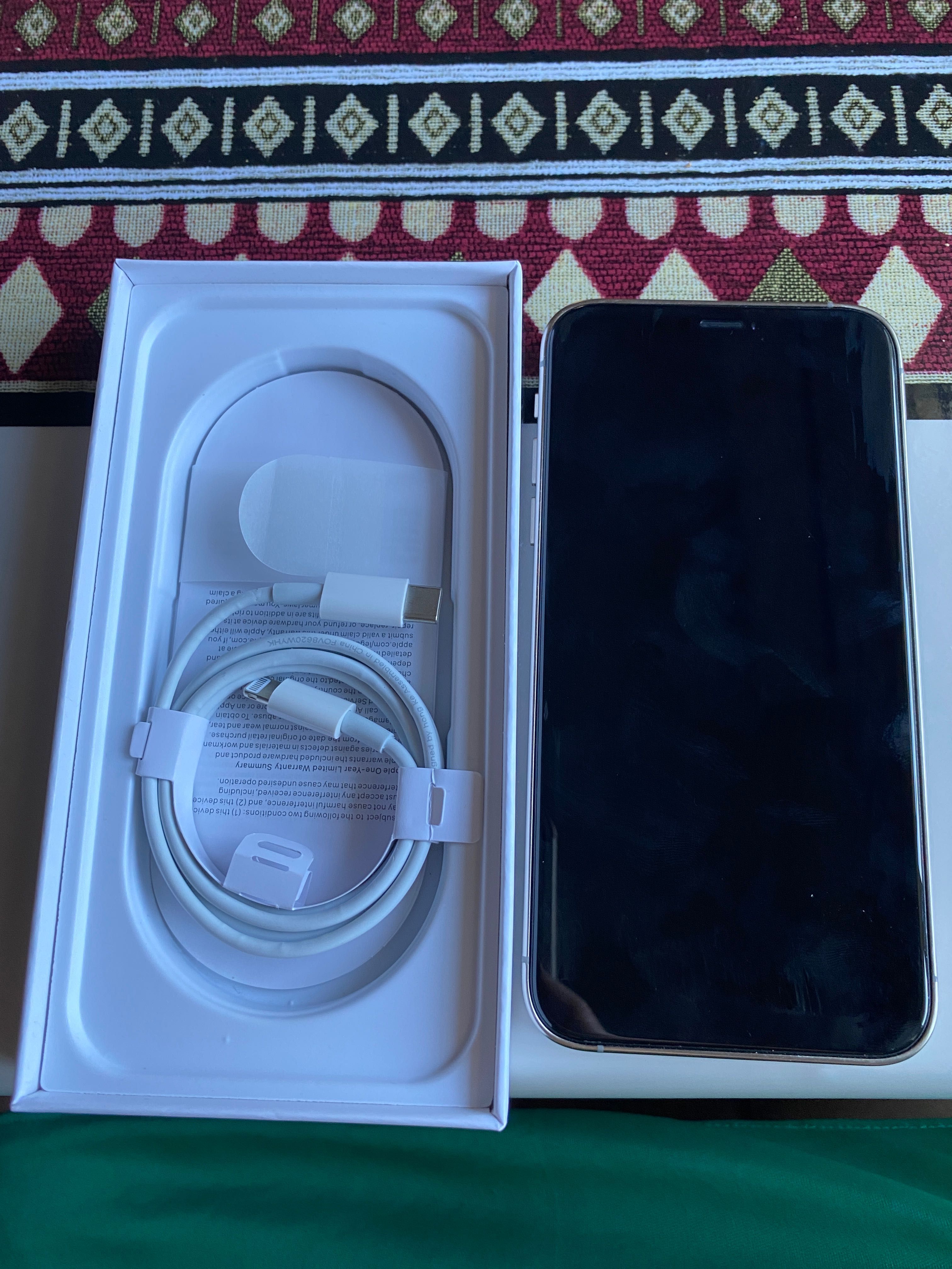 Продается айфон xr в отпуске 16 pro