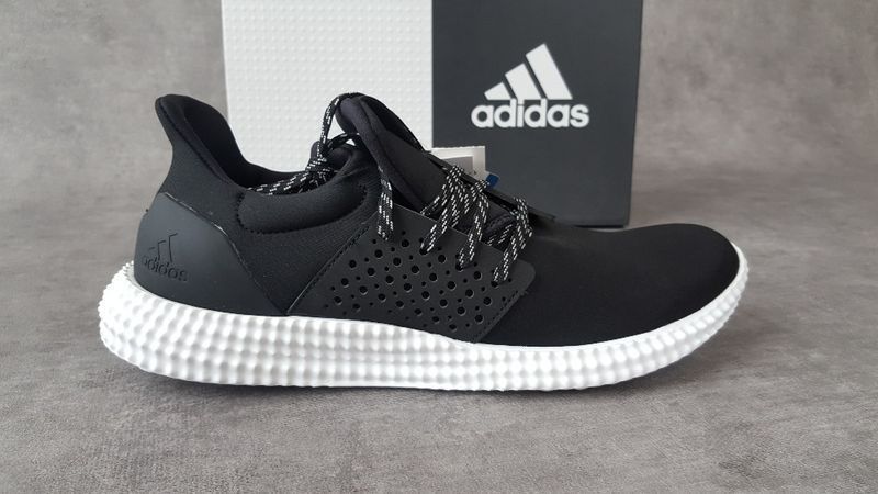 ПРОМО Adidas-42 стелка 26,5см-Оригинални мъжки черни маратонки с мрежа