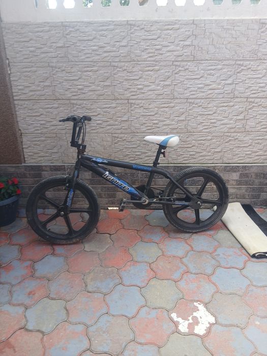 Vând bmx la o stare foarte buna