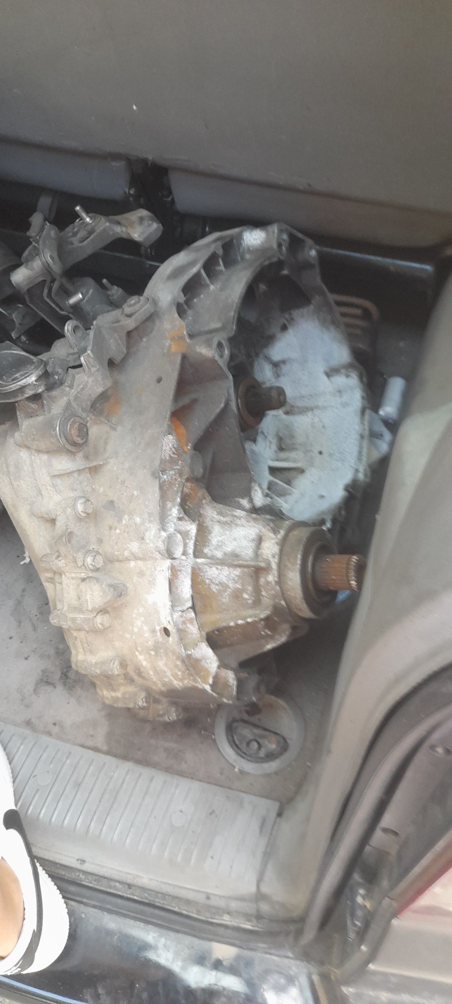 Motor  si cutie complete  vw T 5 capacitate 2.5