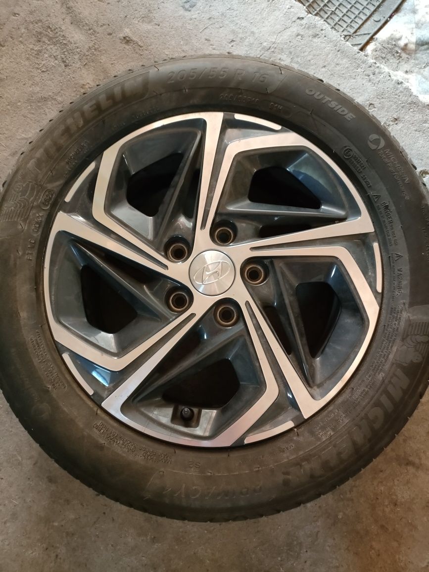 Hyundai i30 1.5 110cp
