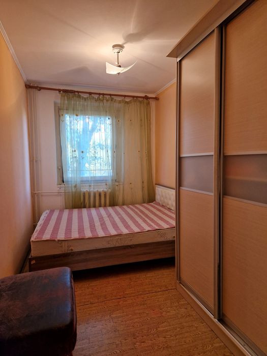 сдается 4-комн квартира