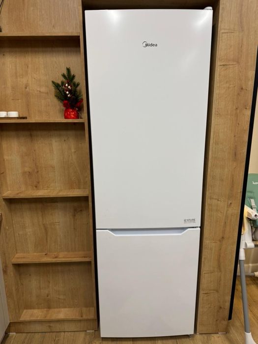 Холодильник Midea