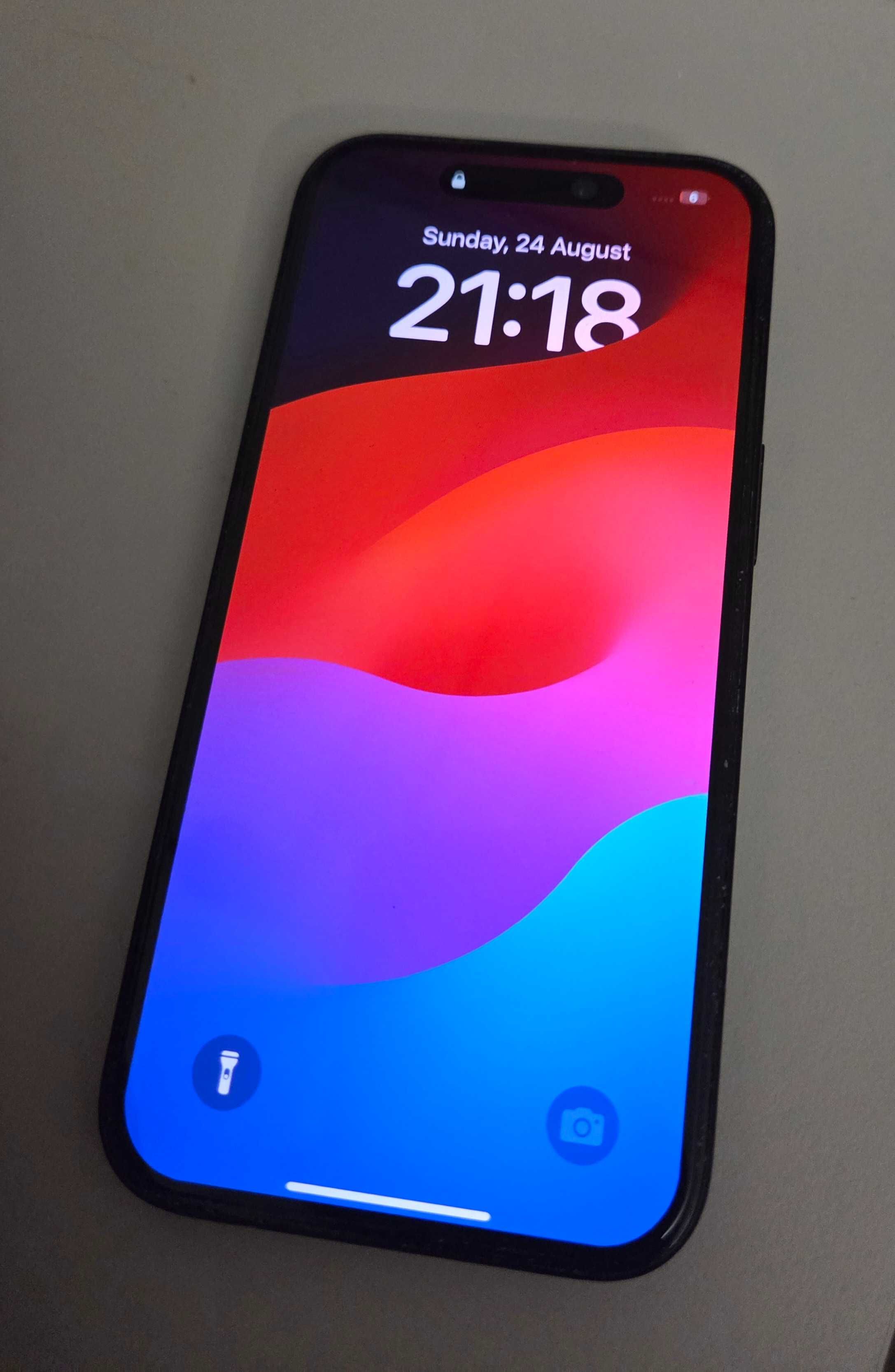 Iphone 15 - черен-94% батерия Отлично състояние