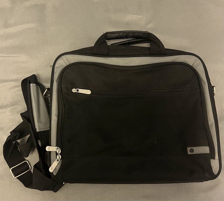 Vand genta laptop marca hp