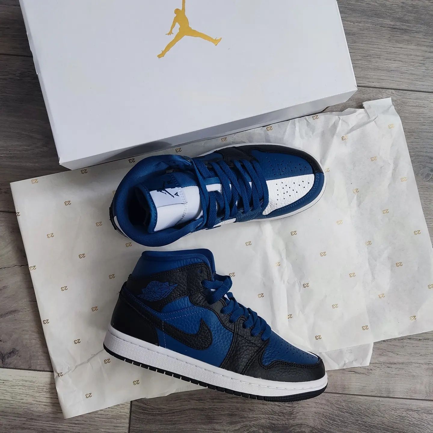 Air Jordan 1 Mid Split French Blue