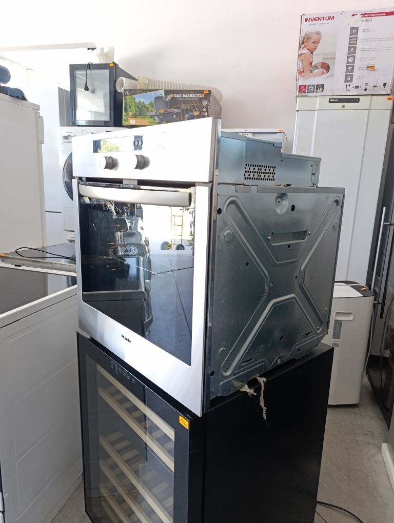 Фурна за вграждане Miele