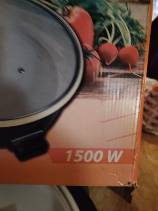 Електрическа тава с капак