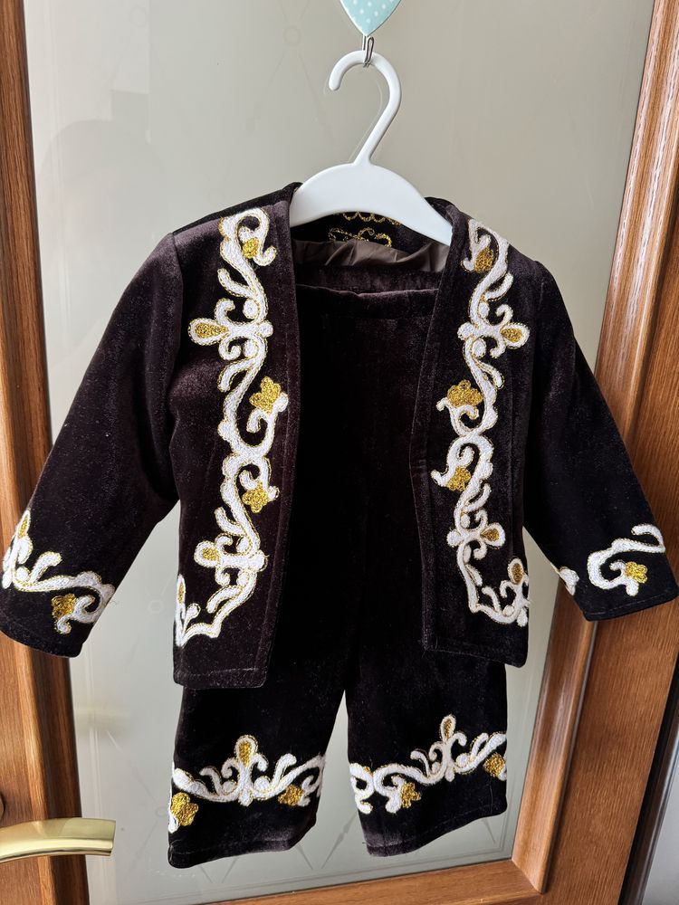 Продам детский казахский костюм на тусау кесу