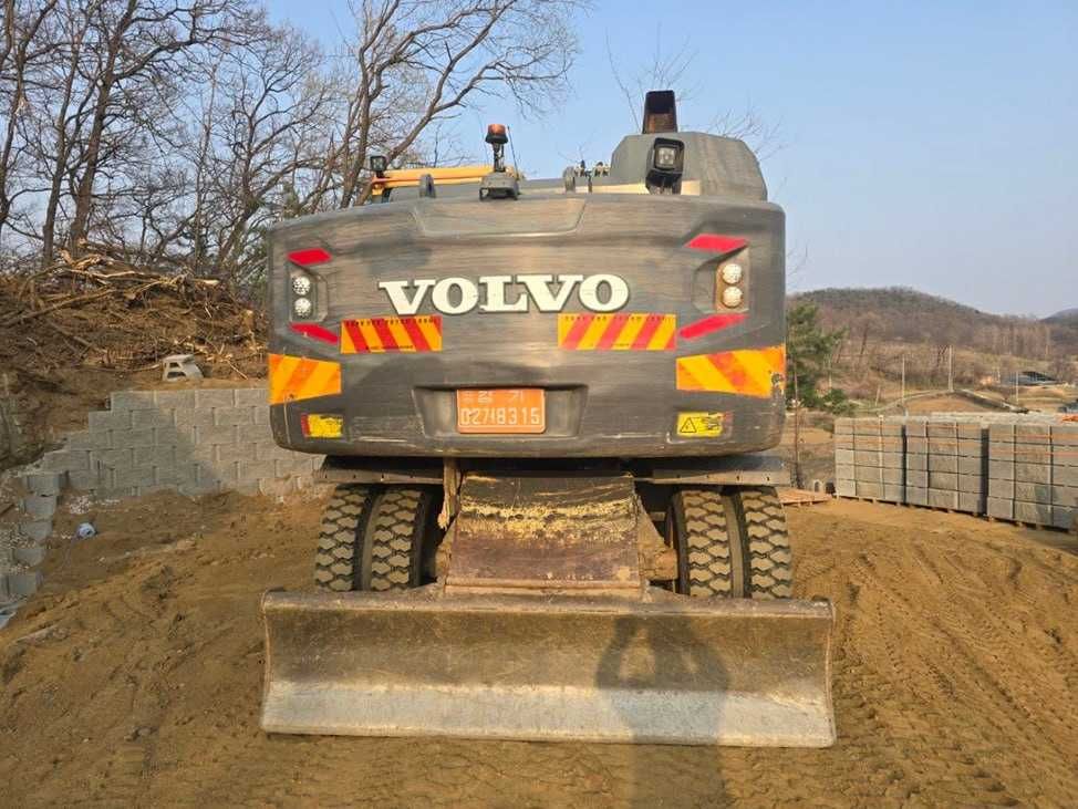 Сотилади!!! Экскаватор Volvo EW140E