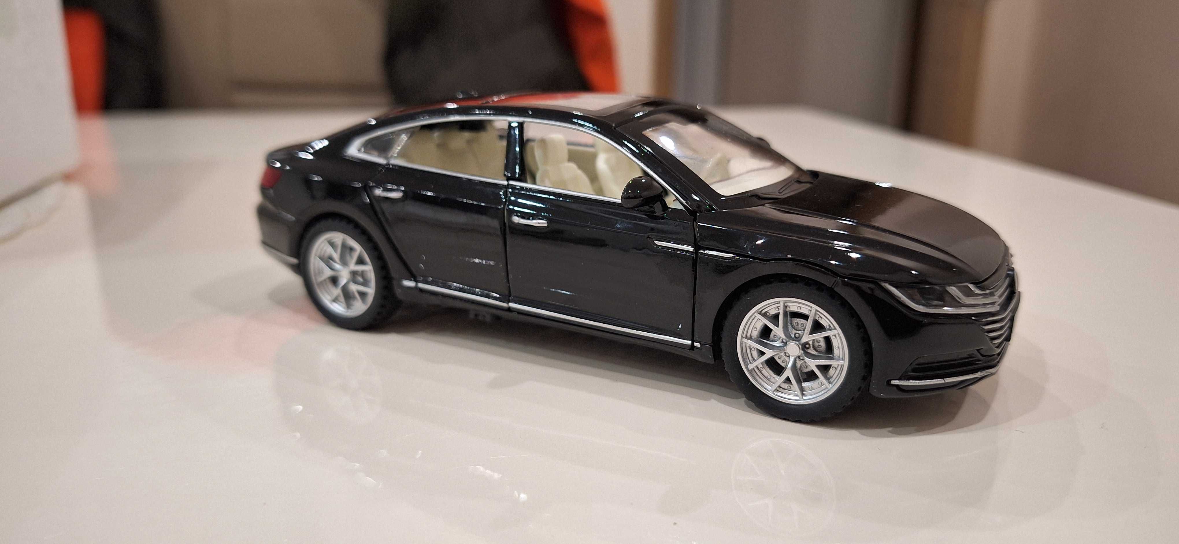 VW Arteon Артеон 1:32 отваряеми врати, капак, светещи фарове и стопове