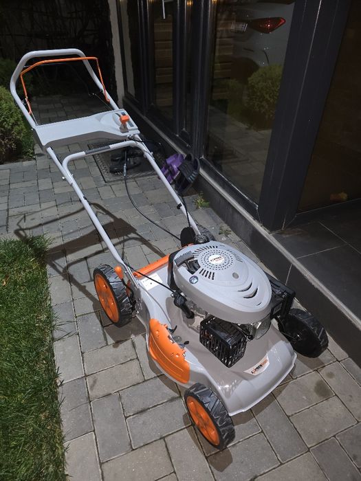 Masina de tuns iarba ,noua, marca Ruris Expert 6001