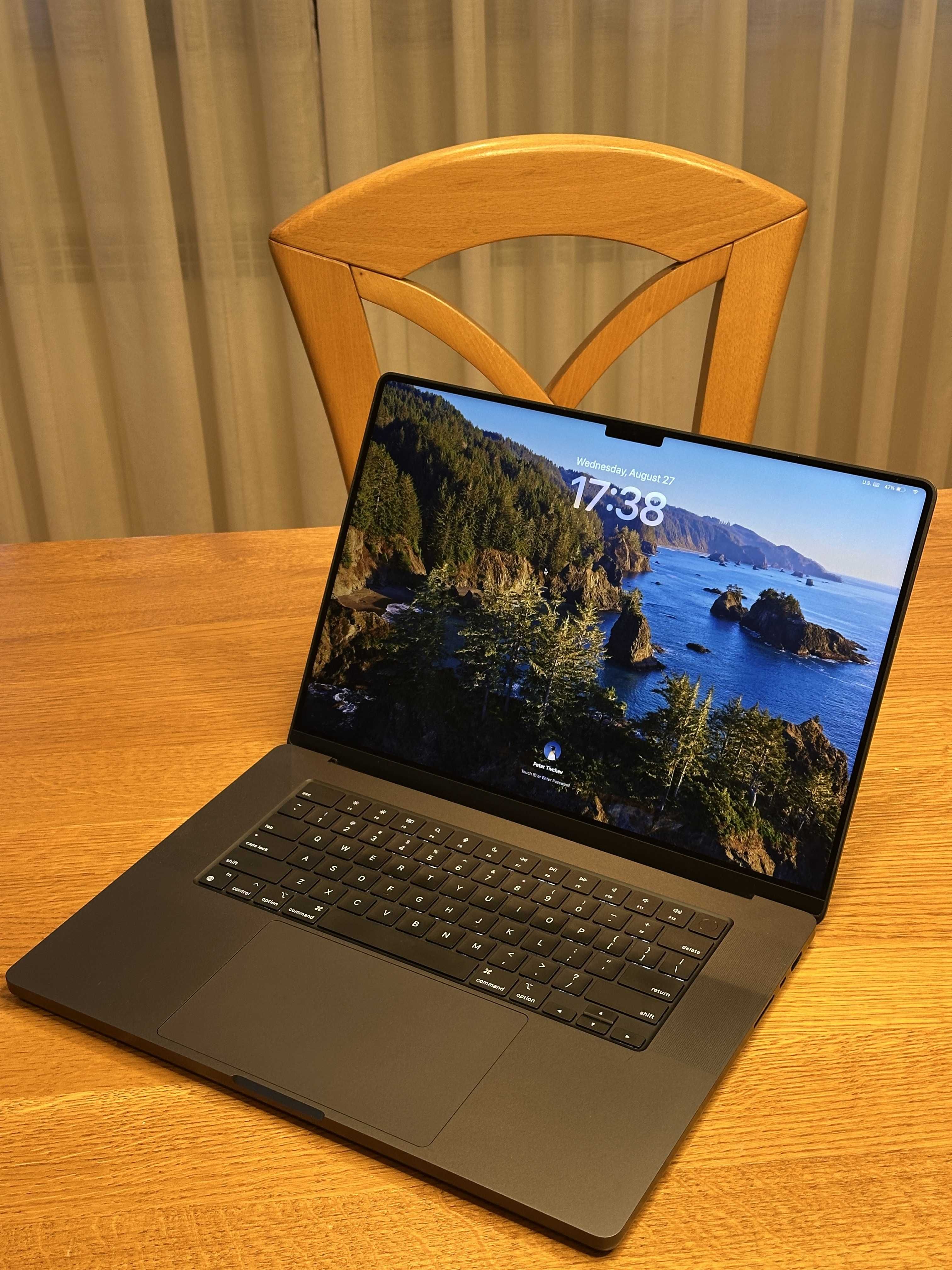 MacBook Pro 16" M3 Pro / 25 цикъла / 99% Battery/ 18GB RAM/512GB SSD