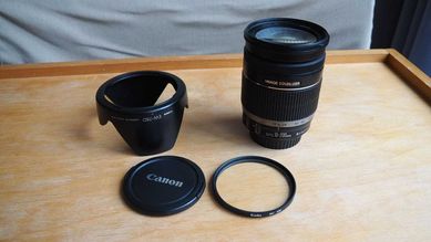 Canon EF-S 18-200 mm