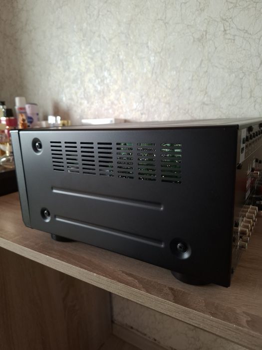 Ресийвър Pioneer VSX 827 и колонки.