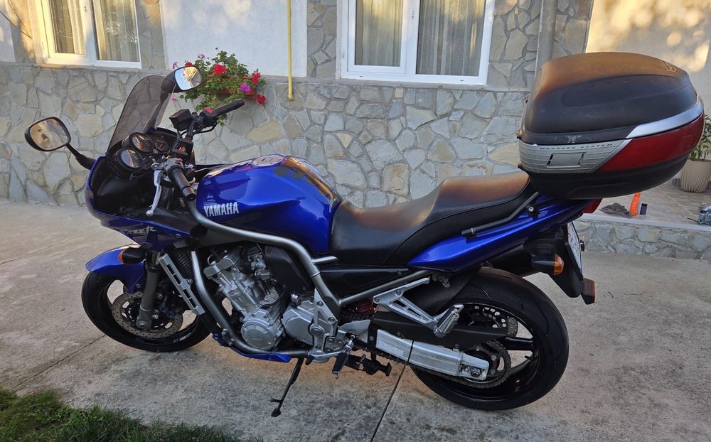 Yamaha Fazer 1000cm, 140CP, înmatriculată, an 2003, foarte buna