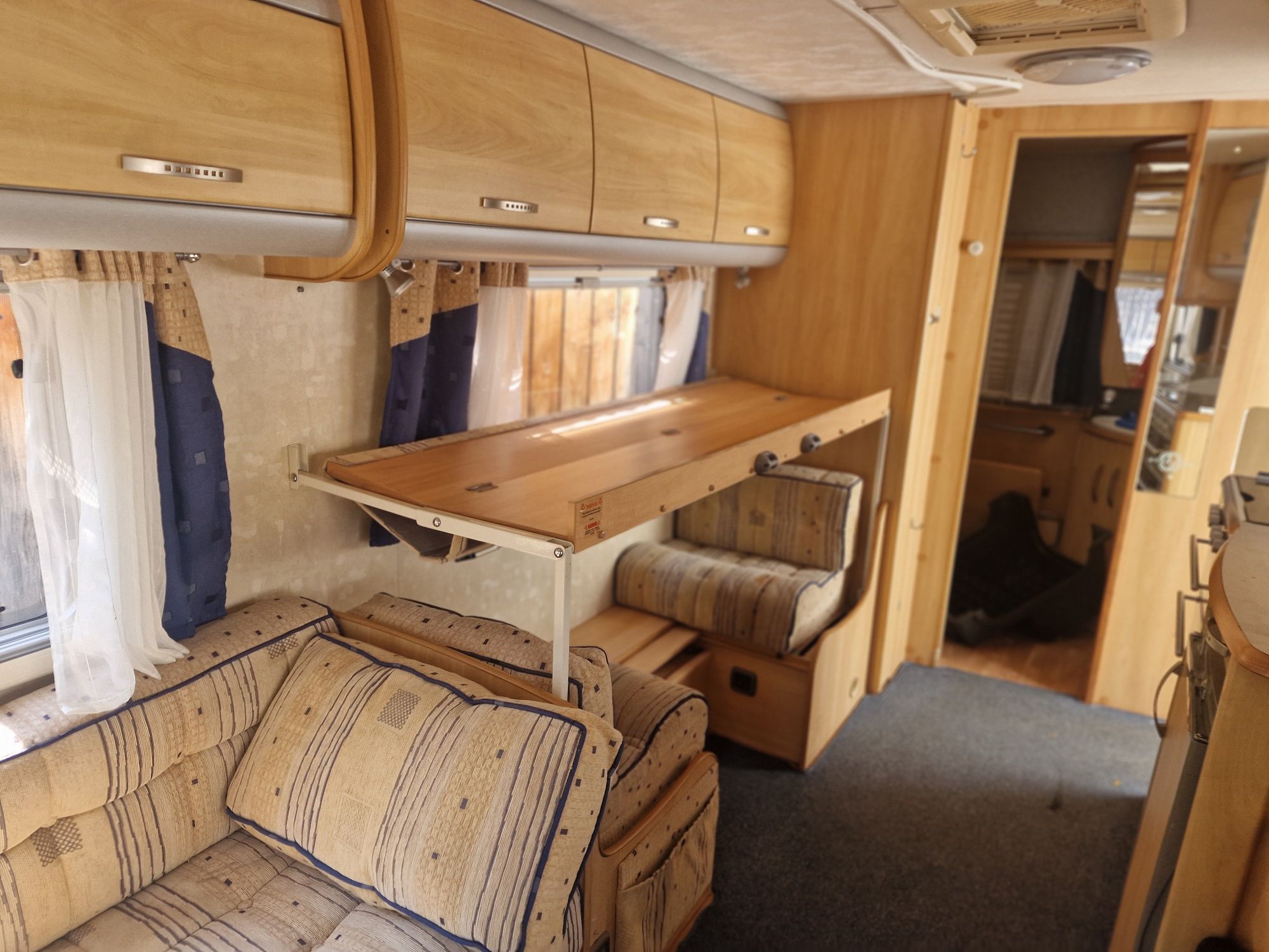 Rulota caravana sterling eccles