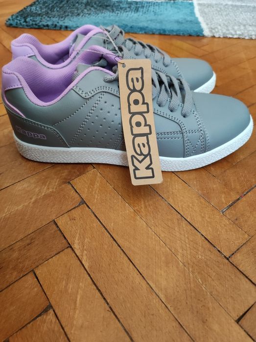 Vând papuci de marca kappa noi Nr 36