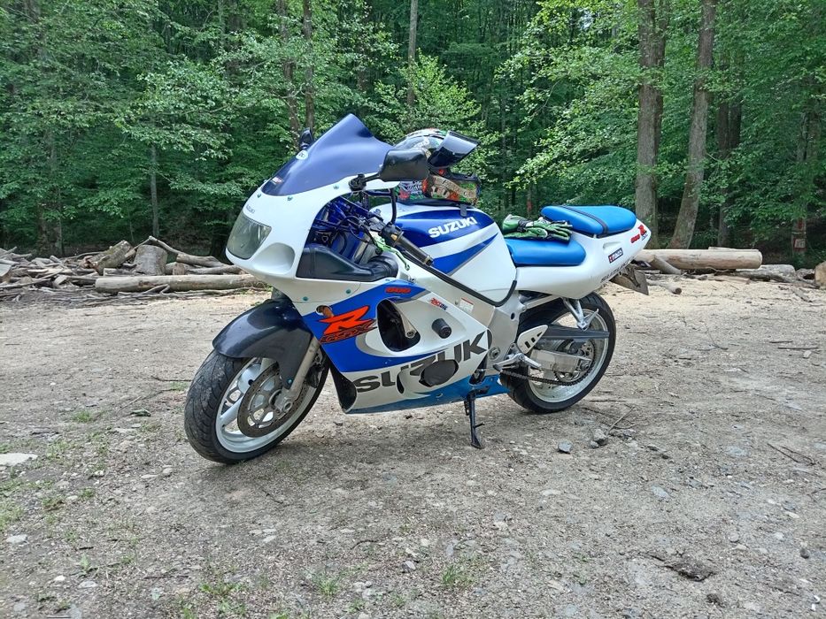 Suzuki gsxr 600 cc