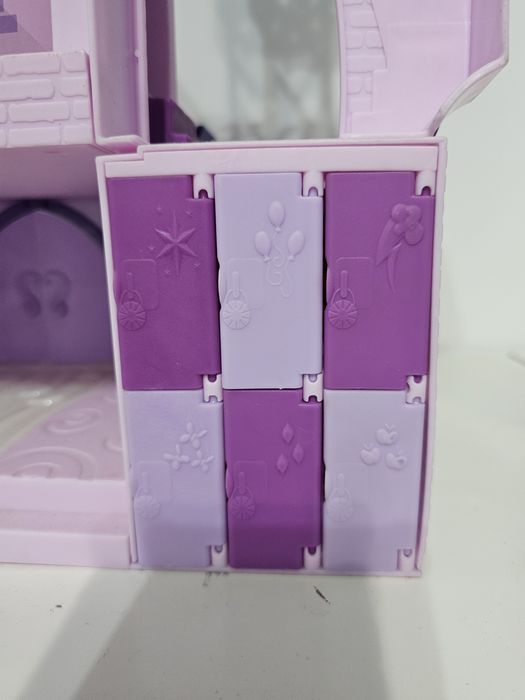 Vand castelul lui Twilight din My Little Pony
