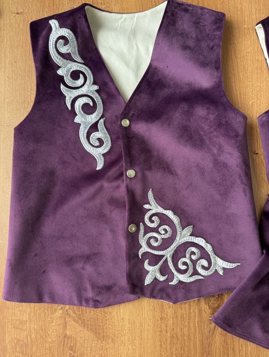 Продам национальную жилетку