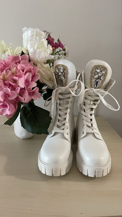 Cizme cu blana marimea38 noi fara eticheta